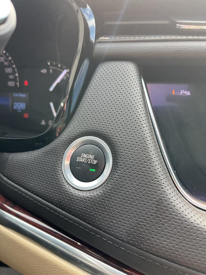 2017 Cadillac XT5 FWD 4dr Premium Luxury, available for sale in Old Saybrook, Connecticut | Saybrook Auto Barn. Old Saybrook, Connecticut 2017 Cadillac XT5 FWD 4dr Premium Luxury, available for sale in Old Saybrook, Connecticut | Saybrook Auto Barn. Old Saybrook, Connecticut