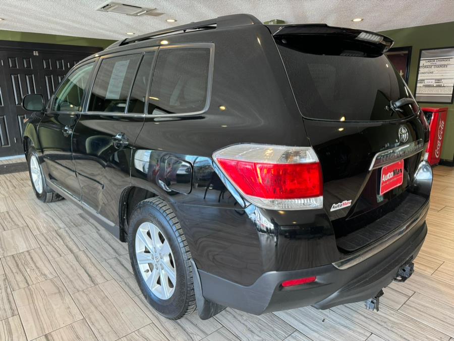 2011 Toyota Highlander 4WD 4dr V6 SE, available for sale in West Hartford, Connecticut | AutoMax. West Hartford, Connecticut 2011 Toyota Highlander 4WD 4dr V6 SE, available for sale in West Hartford, Connecticut | AutoMax. West Hartford, Connecticut