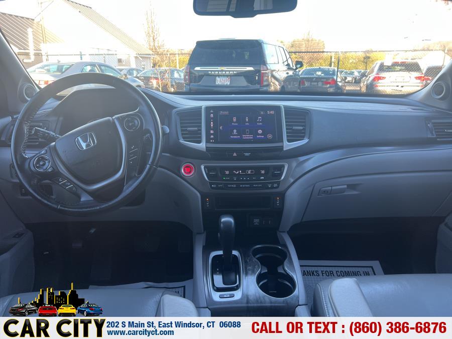 2017 Honda Pilot EX-L AWD, available for sale in East Windsor, Connecticut | Car City LLC. East Windsor, Connecticut 2017 Honda Pilot EX-L AWD, available for sale in East Windsor, Connecticut | Car City LLC. East Windsor, Connecticut