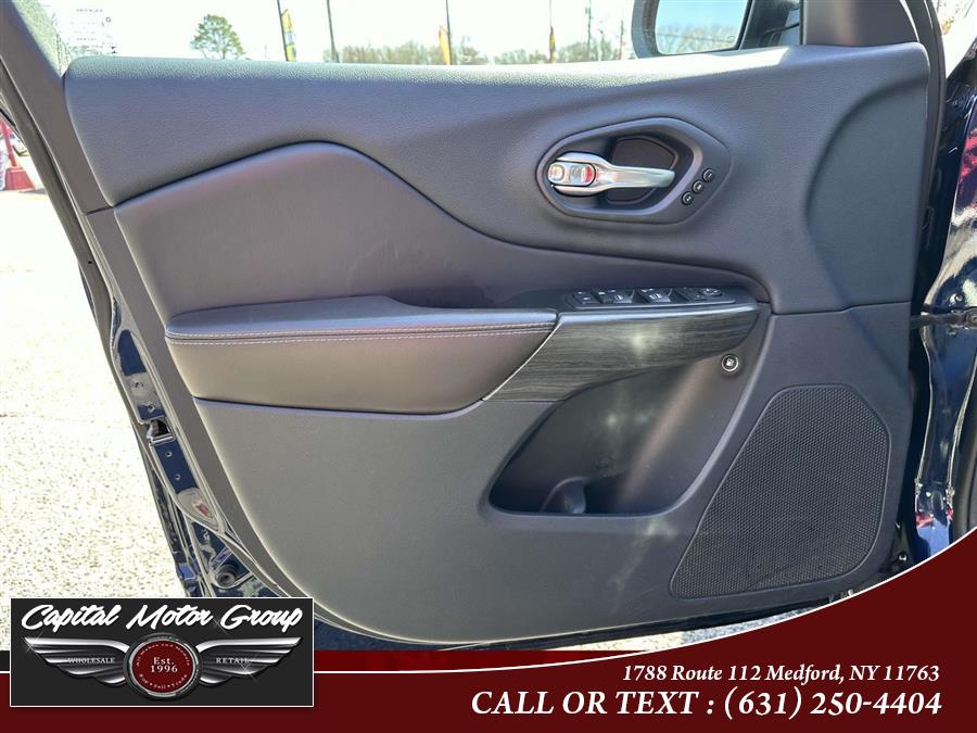 2014 Jeep Cherokee 4WD 4dr Limited, available for sale in Medford, New York | Capital Motor Group Inc. Medford, New York 2014 Jeep Cherokee 4WD 4dr Limited, available for sale in Medford, New York | Capital Motor Group Inc. Medford, New York