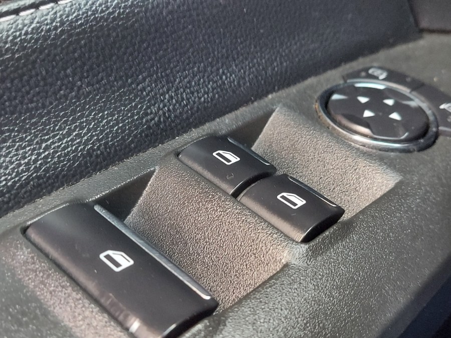 2015 Ford Mustang 2dr Conv V6, available for sale in East Windsor, Connecticut | United Auto Sales of E Windsor, Inc. East Windsor, Connecticut 2015 Ford Mustang 2dr Conv V6, available for sale in East Windsor, Connecticut | United Auto Sales of E Windsor, Inc. East Windsor, Connecticut