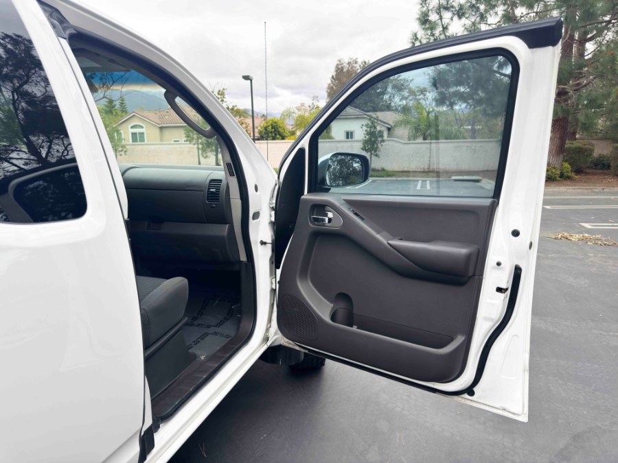 2006 Nissan Frontier Nismo King Cab V6 Manual 4WD, available for sale in Lake Forest, California | Pacific Green Line. Lake Forest, California 2006 Nissan Frontier Nismo King Cab V6 Manual 4WD, available for sale in Lake Forest, California | Pacific Green Line. Lake Forest, California
