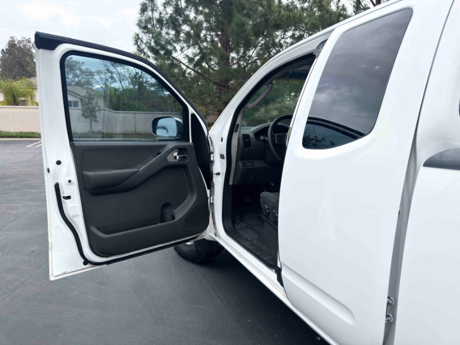 2006 Nissan Frontier Nismo King Cab V6 Manual 4WD, available for sale in Lake Forest, California | Pacific Green Line. Lake Forest, California 2006 Nissan Frontier Nismo King Cab V6 Manual 4WD, available for sale in Lake Forest, California | Pacific Green Line. Lake Forest, California