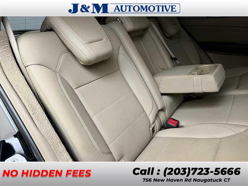 2015 Mercedes-benz M-class ML 350, available for sale in Naugatuck, Connecticut | J&M Automotive Sls&Svc LLC. Naugatuck, Connecticut 2015 Mercedes-benz M-class ML 350, available for sale in Naugatuck, Connecticut | J&M Automotive Sls&Svc LLC. Naugatuck, Connecticut