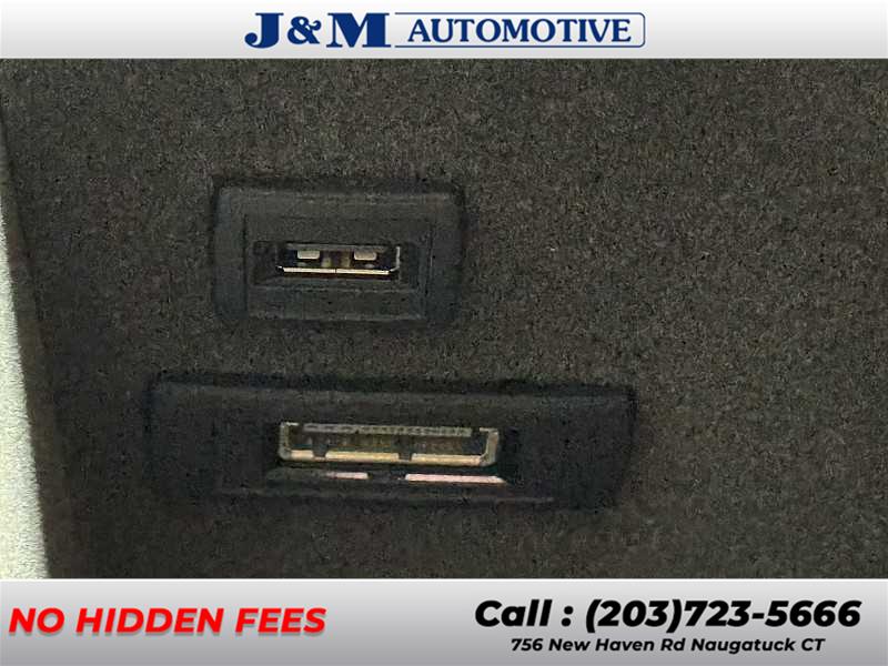 2015 Mercedes-benz M-class ML 350, available for sale in Naugatuck, Connecticut | J&M Automotive Sls&Svc LLC. Naugatuck, Connecticut 2015 Mercedes-benz M-class ML 350, available for sale in Naugatuck, Connecticut | J&M Automotive Sls&Svc LLC. Naugatuck, Connecticut