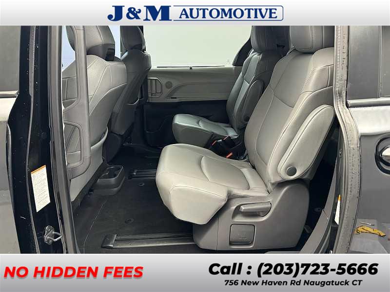 2021 Toyota Sienna XLE, available for sale in Naugatuck, Connecticut | J&M Automotive Sls&Svc LLC. Naugatuck, Connecticut 2021 Toyota Sienna XLE, available for sale in Naugatuck, Connecticut | J&M Automotive Sls&Svc LLC. Naugatuck, Connecticut