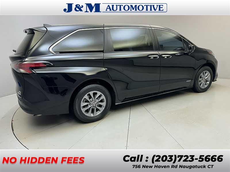 2021 Toyota Sienna XLE, available for sale in Naugatuck, Connecticut | J&M Automotive Sls&Svc LLC. Naugatuck, Connecticut 2021 Toyota Sienna XLE, available for sale in Naugatuck, Connecticut | J&M Automotive Sls&Svc LLC. Naugatuck, Connecticut