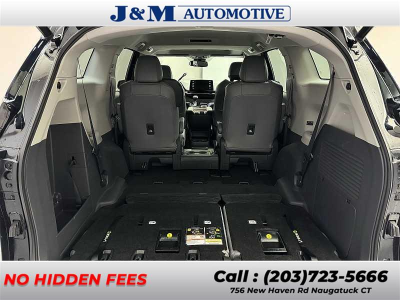 2021 Toyota Sienna XLE, available for sale in Naugatuck, Connecticut | J&M Automotive Sls&Svc LLC. Naugatuck, Connecticut 2021 Toyota Sienna XLE, available for sale in Naugatuck, Connecticut | J&M Automotive Sls&Svc LLC. Naugatuck, Connecticut