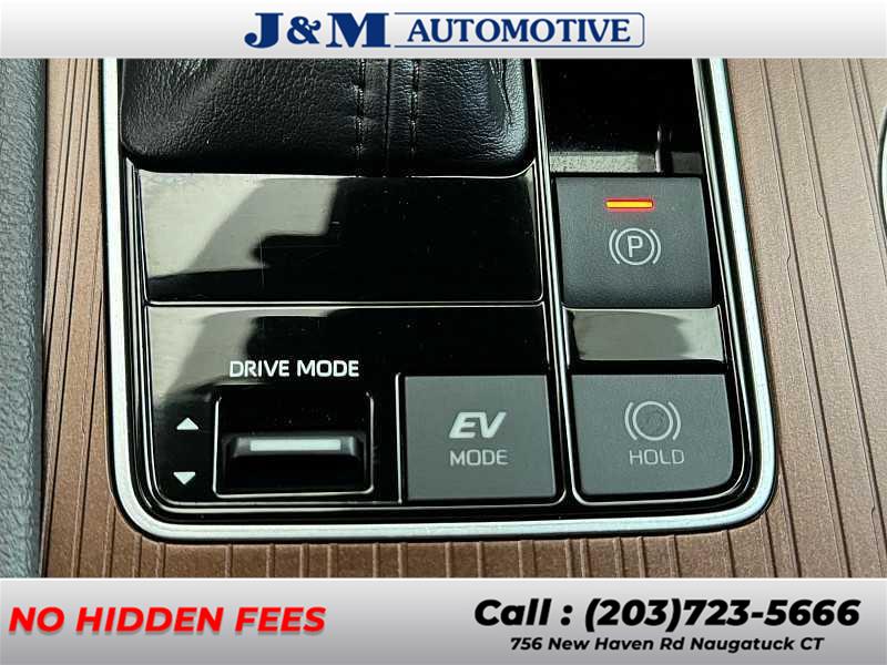 2021 Toyota Sienna XLE, available for sale in Naugatuck, Connecticut | J&M Automotive Sls&Svc LLC. Naugatuck, Connecticut 2021 Toyota Sienna XLE, available for sale in Naugatuck, Connecticut | J&M Automotive Sls&Svc LLC. Naugatuck, Connecticut