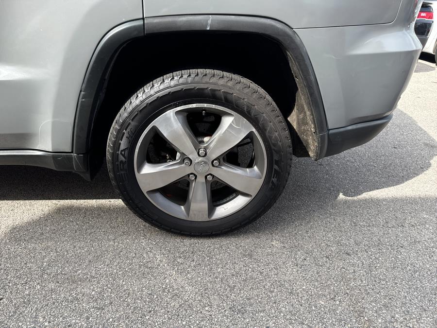 2014 Jeep Grand Cherokee 4WD 4dr Limited, available for sale in Worcester, Massachusetts | Worcester Auto Outlet LLC. Worcester, Massachusetts 2014 Jeep Grand Cherokee 4WD 4dr Limited, available for sale in Worcester, Massachusetts | Worcester Auto Outlet LLC. Worcester, Massachusetts