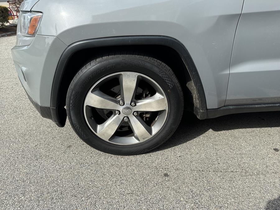 2014 Jeep Grand Cherokee 4WD 4dr Limited, available for sale in Worcester, Massachusetts | Worcester Auto Outlet LLC. Worcester, Massachusetts 2014 Jeep Grand Cherokee 4WD 4dr Limited, available for sale in Worcester, Massachusetts | Worcester Auto Outlet LLC. Worcester, Massachusetts