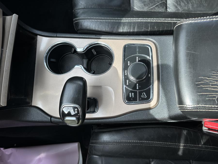 2014 Jeep Grand Cherokee 4WD 4dr Limited, available for sale in Worcester, Massachusetts | Worcester Auto Outlet LLC. Worcester, Massachusetts 2014 Jeep Grand Cherokee 4WD 4dr Limited, available for sale in Worcester, Massachusetts | Worcester Auto Outlet LLC. Worcester, Massachusetts