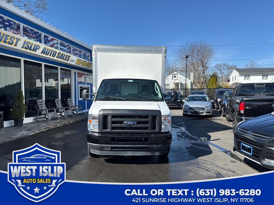 2022 Ford E-Series Cutaway E-350 DRW 158" WB, available for sale in West Islip, New York | West Islip Auto Sales. West Islip, New York 2022 Ford E-Series Cutaway E-350 DRW 158" WB, available for sale in West Islip, New York | West Islip Auto Sales. West Islip, New York