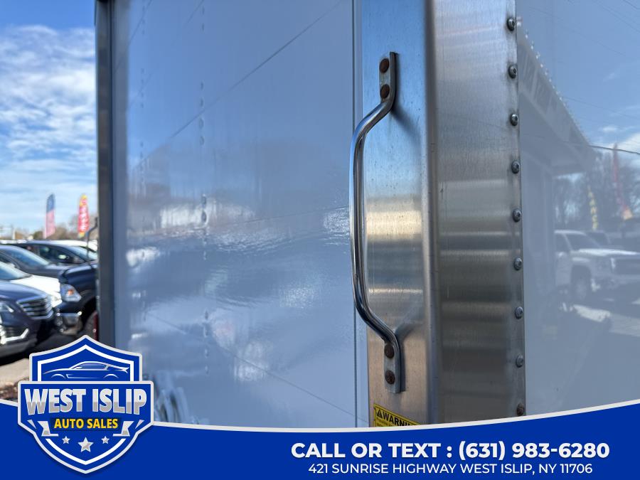 2022 Ford E-Series Cutaway E-350 DRW 158" WB, available for sale in West Islip, New York | West Islip Auto Sales. West Islip, New York 2022 Ford E-Series Cutaway E-350 DRW 158" WB, available for sale in West Islip, New York | West Islip Auto Sales. West Islip, New York