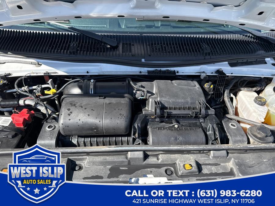 2022 Ford E-Series Cutaway E-350 DRW 158" WB, available for sale in West Islip, New York | West Islip Auto Sales. West Islip, New York 2022 Ford E-Series Cutaway E-350 DRW 158" WB, available for sale in West Islip, New York | West Islip Auto Sales. West Islip, New York