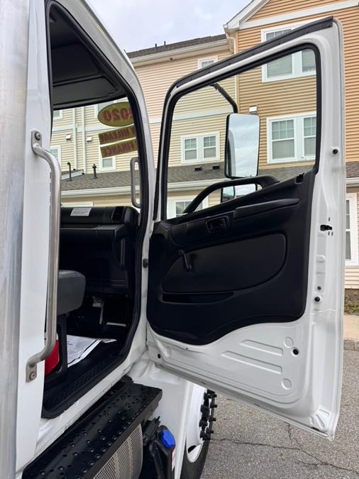 2020 HINO 268A 26 FT SMYRNA BOX WITH MAXON LIFTGATE, available for sale in Paterson, New Jersey | Speedway Motors LLC. Paterson, New Jersey 2020 HINO 268A 26 FT SMYRNA BOX WITH MAXON LIFTGATE, available for sale in Paterson, New Jersey | Speedway Motors LLC. Paterson, New Jersey