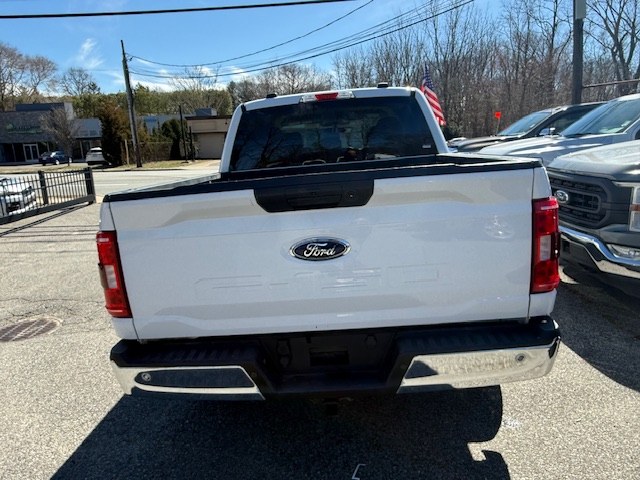 2021 Ford F-150 XLT 4WD SuperCrew 5.5'' Box, available for sale in Huntington Station, New York | Huntington Auto Mall. Huntington Station, New York 2021 Ford F-150 XLT 4WD SuperCrew 5.5'' Box, available for sale in Huntington Station, New York | Huntington Auto Mall. Huntington Station, New York