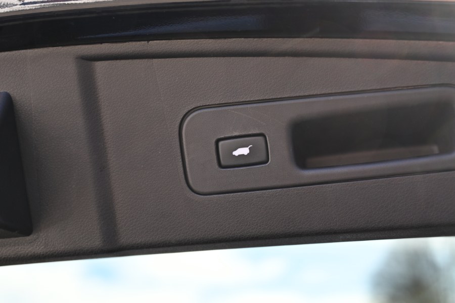 2020 Acura MDX SH-AWD 7-Passenger, available for sale in Waterbury, Connecticut | Highline Car Connection. Waterbury, Connecticut 2020 Acura MDX SH-AWD 7-Passenger, available for sale in Waterbury, Connecticut | Highline Car Connection. Waterbury, Connecticut