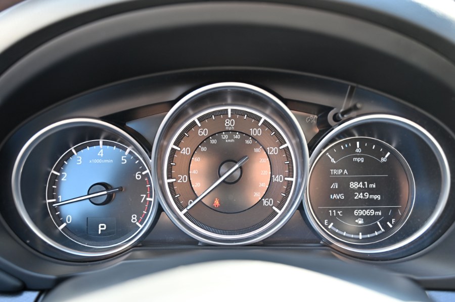 2023 Mazda CX-5 2.5 S Carbon Edition AWD, available for sale in Waterbury, Connecticut | Highline Car Connection. Waterbury, Connecticut 2023 Mazda CX-5 2.5 S Carbon Edition AWD, available for sale in Waterbury, Connecticut | Highline Car Connection. Waterbury, Connecticut
