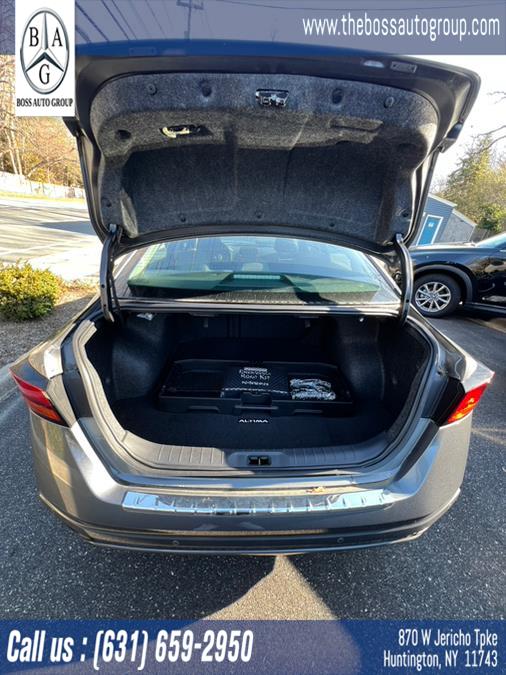 2022 Nissan Altima 2.5 SV Sedan, available for sale in Huntington, New York | The Boss Auto Group. Huntington, New York 2022 Nissan Altima 2.5 SV Sedan, available for sale in Huntington, New York | The Boss Auto Group. Huntington, New York
