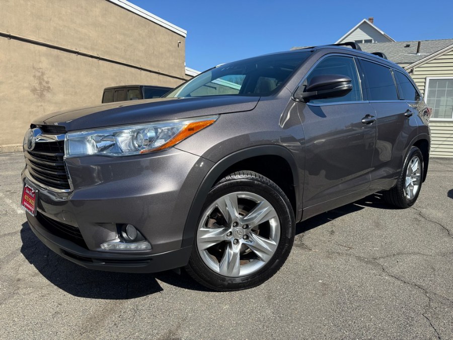 2014 Toyota Highlander AWD 4dr V6 Limited Platinum (Natl), available for sale in West Springfield, Massachusetts | Union Street Auto Sales. West Springfield, Massachusetts 2014 Toyota Highlander AWD 4dr V6 Limited Platinum (Natl), available for sale in West Springfield, Massachusetts | Union Street Auto Sales. West Springfield, Massachusetts