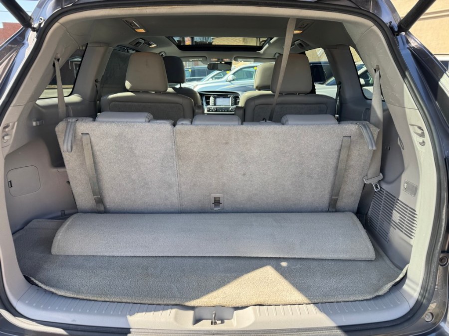 2014 Toyota Highlander AWD 4dr V6 Limited Platinum (Natl), available for sale in West Springfield, Massachusetts | Union Street Auto Sales. West Springfield, Massachusetts 2014 Toyota Highlander AWD 4dr V6 Limited Platinum (Natl), available for sale in West Springfield, Massachusetts | Union Street Auto Sales. West Springfield, Massachusetts