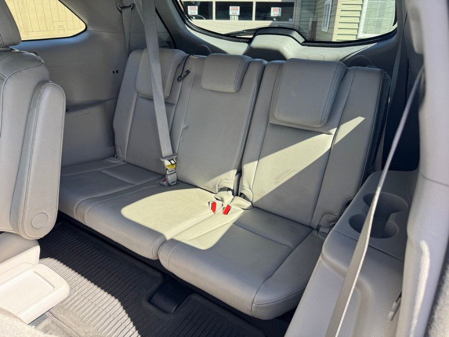 2014 Toyota Highlander AWD 4dr V6 Limited Platinum (Natl), available for sale in West Springfield, Massachusetts | Union Street Auto Sales. West Springfield, Massachusetts 2014 Toyota Highlander AWD 4dr V6 Limited Platinum (Natl), available for sale in West Springfield, Massachusetts | Union Street Auto Sales. West Springfield, Massachusetts
