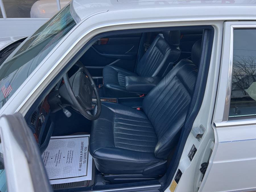 1985 Mercedes-Benz 380 Series 4dr Sedan 380SE, available for sale in Milford, Connecticut | Village Auto Sales. Milford, Connecticut 1985 Mercedes-Benz 380 Series 4dr Sedan 380SE, available for sale in Milford, Connecticut | Village Auto Sales. Milford, Connecticut