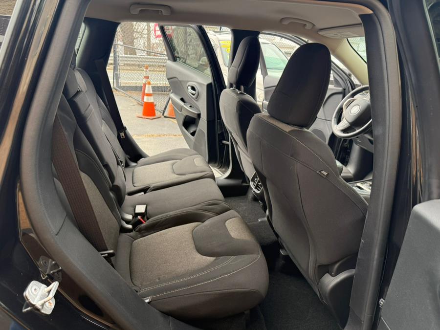 2014 Jeep Cherokee 4WD 4dr Latitude, available for sale in Revere, Massachusetts | Wonderland Auto. Revere, Massachusetts 2014 Jeep Cherokee 4WD 4dr Latitude, available for sale in Revere, Massachusetts | Wonderland Auto. Revere, Massachusetts