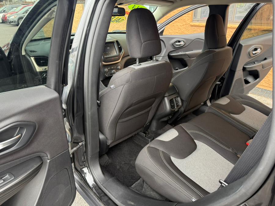 2014 Jeep Cherokee 4WD 4dr Latitude, available for sale in Revere, Massachusetts | Wonderland Auto. Revere, Massachusetts 2014 Jeep Cherokee 4WD 4dr Latitude, available for sale in Revere, Massachusetts | Wonderland Auto. Revere, Massachusetts