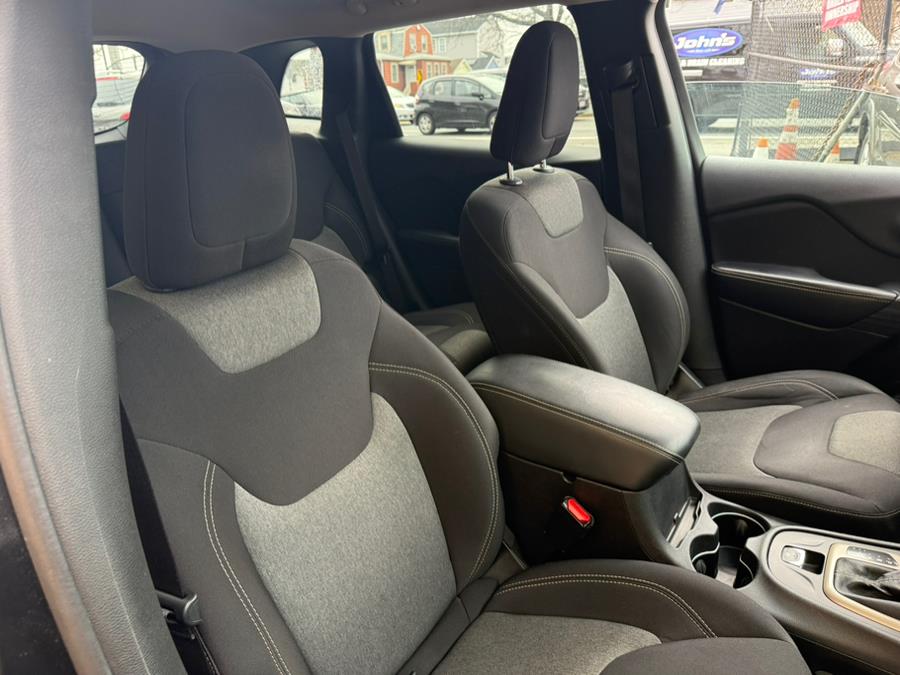 2014 Jeep Cherokee 4WD 4dr Latitude, available for sale in Revere, Massachusetts | Wonderland Auto. Revere, Massachusetts 2014 Jeep Cherokee 4WD 4dr Latitude, available for sale in Revere, Massachusetts | Wonderland Auto. Revere, Massachusetts