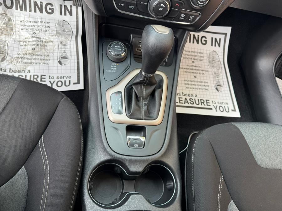 2014 Jeep Cherokee 4WD 4dr Latitude, available for sale in Revere, Massachusetts | Wonderland Auto. Revere, Massachusetts 2014 Jeep Cherokee 4WD 4dr Latitude, available for sale in Revere, Massachusetts | Wonderland Auto. Revere, Massachusetts