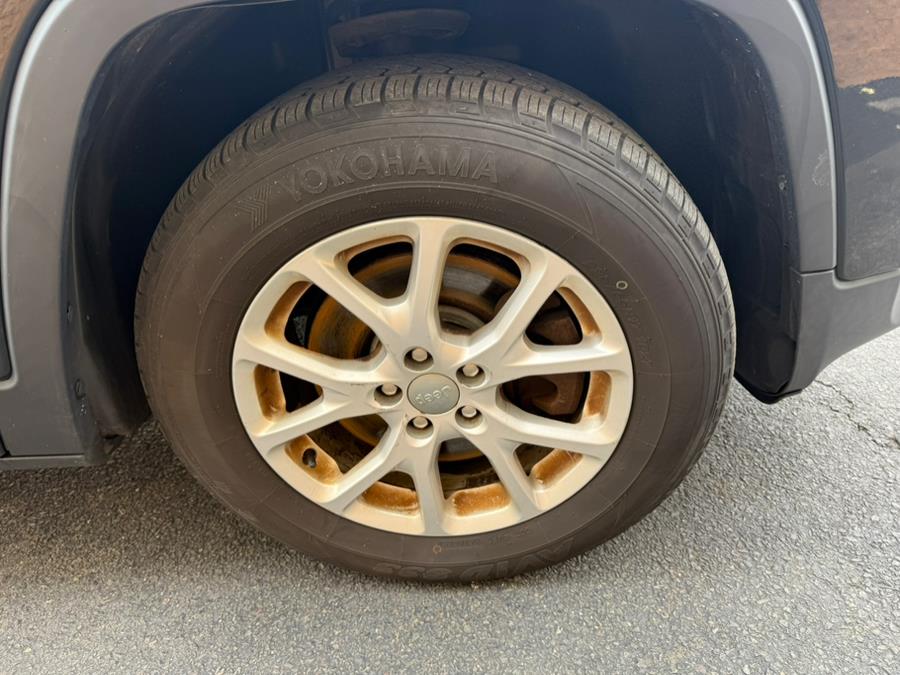 2014 Jeep Cherokee 4WD 4dr Latitude, available for sale in Revere, Massachusetts | Wonderland Auto. Revere, Massachusetts 2014 Jeep Cherokee 4WD 4dr Latitude, available for sale in Revere, Massachusetts | Wonderland Auto. Revere, Massachusetts