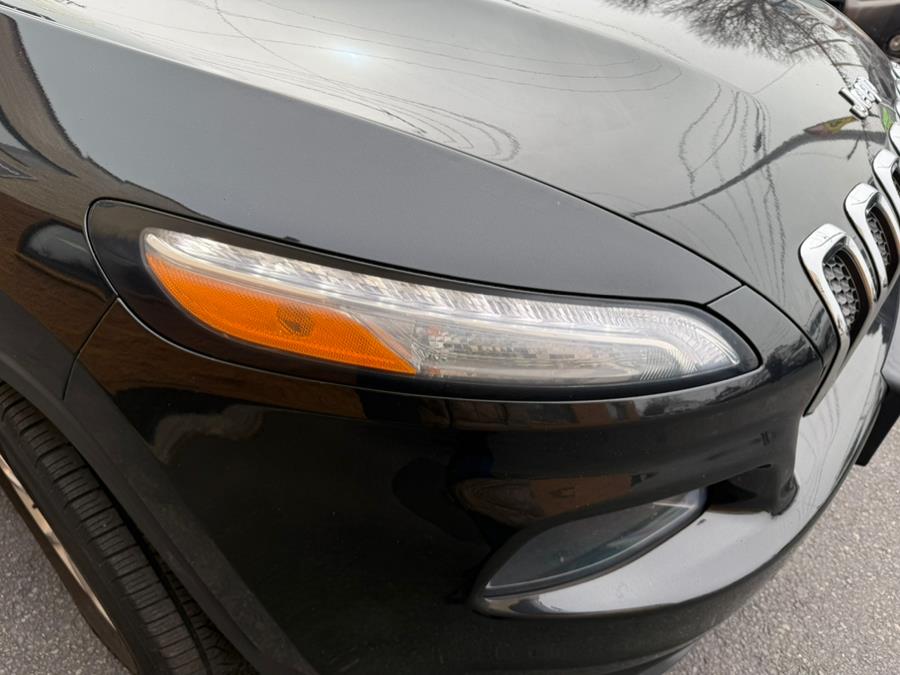 2014 Jeep Cherokee 4WD 4dr Latitude, available for sale in Revere, Massachusetts | Wonderland Auto. Revere, Massachusetts 2014 Jeep Cherokee 4WD 4dr Latitude, available for sale in Revere, Massachusetts | Wonderland Auto. Revere, Massachusetts