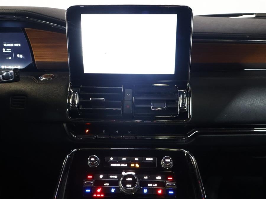 2019 Lincoln Navigator RESERVE, available for sale in Paterson, New Jersey | Fast Track Motors. Paterson, New Jersey 2019 Lincoln Navigator RESERVE, available for sale in Paterson, New Jersey | Fast Track Motors. Paterson, New Jersey