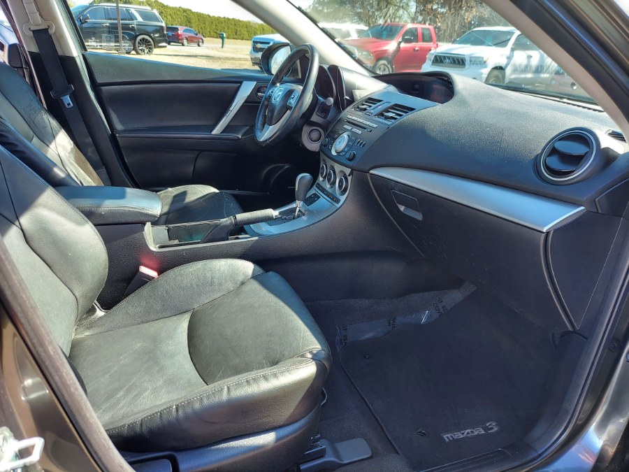 2011 Mazda Mazda3 4dr Sdn Auto s Grand Touring, available for sale in East Windsor, Connecticut | United Auto Sales of E Windsor, Inc. East Windsor, Connecticut 2011 Mazda Mazda3 4dr Sdn Auto s Grand Touring, available for sale in East Windsor, Connecticut | United Auto Sales of E Windsor, Inc. East Windsor, Connecticut