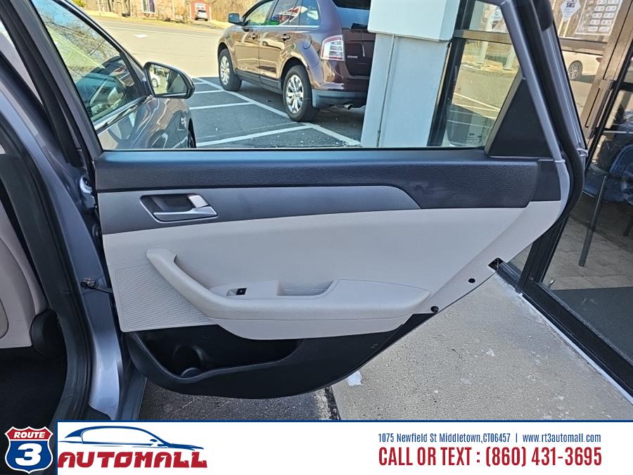 2017 Hyundai Sonata SE 2.4L PZEV, available for sale in Middletown, Connecticut | RT 3 AUTO MALL LLC. Middletown, Connecticut 2017 Hyundai Sonata SE 2.4L PZEV, available for sale in Middletown, Connecticut | RT 3 AUTO MALL LLC. Middletown, Connecticut