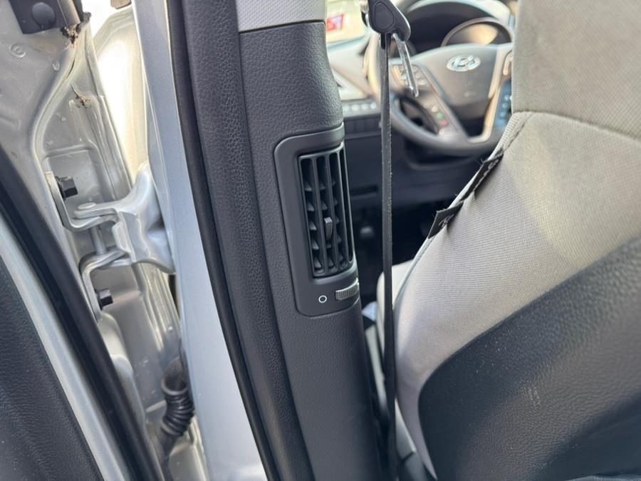 2017 Hyundai Santa Fe Sport 2.4L Auto AWD, available for sale in Irvington, New Jersey | Elis Motors Corp. Irvington, New Jersey 2017 Hyundai Santa Fe Sport 2.4L Auto AWD, available for sale in Irvington, New Jersey | Elis Motors Corp. Irvington, New Jersey