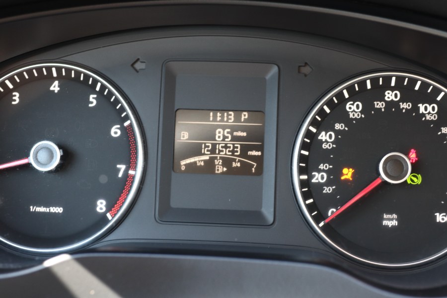 2012 Volkswagen Jetta Sedan 4dr Auto SEL w/Sunroof, available for sale in Jamaica, New York | Hillside Auto Mall Inc.. Jamaica, New York 2012 Volkswagen Jetta Sedan 4dr Auto SEL w/Sunroof, available for sale in Jamaica, New York | Hillside Auto Mall Inc.. Jamaica, New York