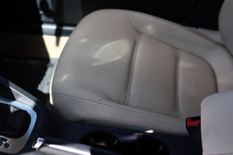 2012 Volkswagen Jetta Sedan 4dr Auto SEL w/Sunroof, available for sale in Jamaica, New York | Hillside Auto Mall Inc.. Jamaica, New York 2012 Volkswagen Jetta Sedan 4dr Auto SEL w/Sunroof, available for sale in Jamaica, New York | Hillside Auto Mall Inc.. Jamaica, New York