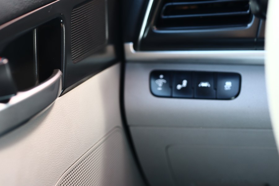 2020 Hyundai Elantra SEL IVT SULEV, available for sale in Jamaica, New York | Hillside Auto Mall Inc.. Jamaica, New York 2020 Hyundai Elantra SEL IVT SULEV, available for sale in Jamaica, New York | Hillside Auto Mall Inc.. Jamaica, New York