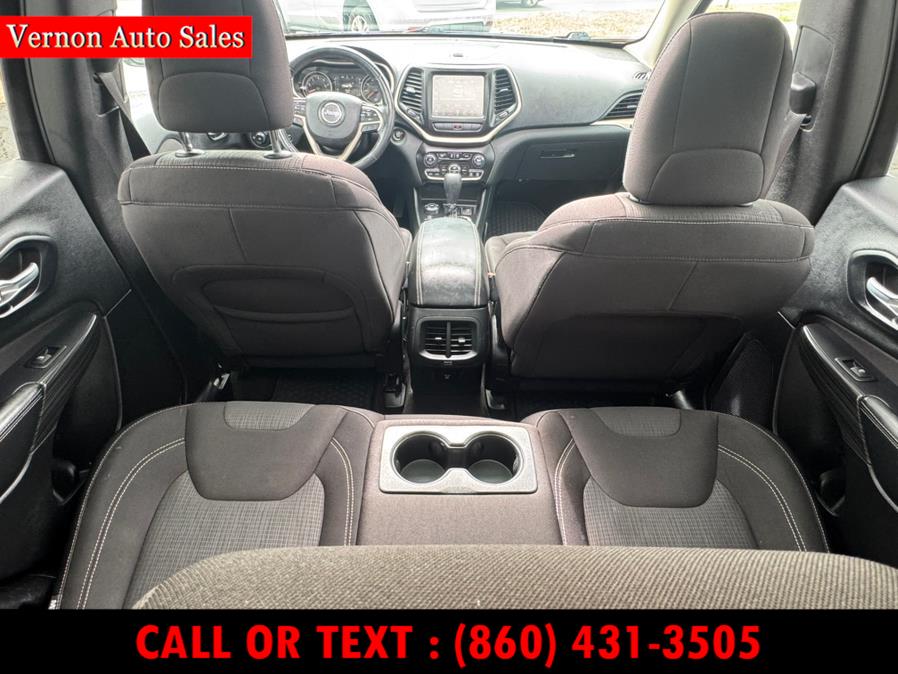 2015 Jeep Cherokee 4WD 4dr Latitude, available for sale in Manchester, Connecticut | Vernon Auto Sale & Service. Manchester, Connecticut 2015 Jeep Cherokee 4WD 4dr Latitude, available for sale in Manchester, Connecticut | Vernon Auto Sale & Service. Manchester, Connecticut