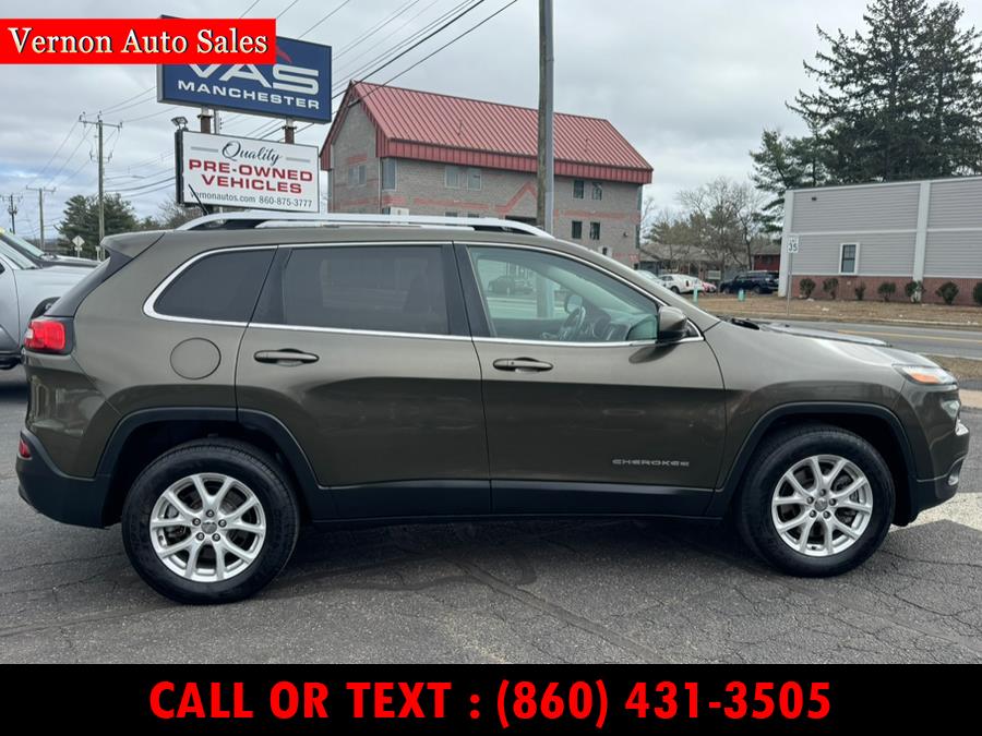 2015 Jeep Cherokee 4WD 4dr Latitude, available for sale in Manchester, Connecticut | Vernon Auto Sale & Service. Manchester, Connecticut 2015 Jeep Cherokee 4WD 4dr Latitude, available for sale in Manchester, Connecticut | Vernon Auto Sale & Service. Manchester, Connecticut