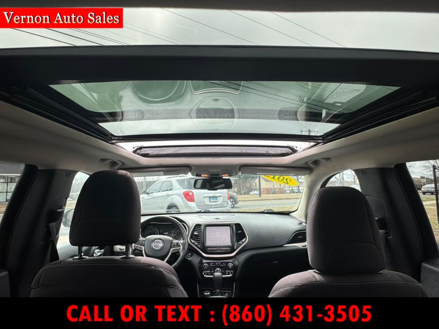 2015 Jeep Cherokee 4WD 4dr Latitude, available for sale in Manchester, Connecticut | Vernon Auto Sale & Service. Manchester, Connecticut 2015 Jeep Cherokee 4WD 4dr Latitude, available for sale in Manchester, Connecticut | Vernon Auto Sale & Service. Manchester, Connecticut