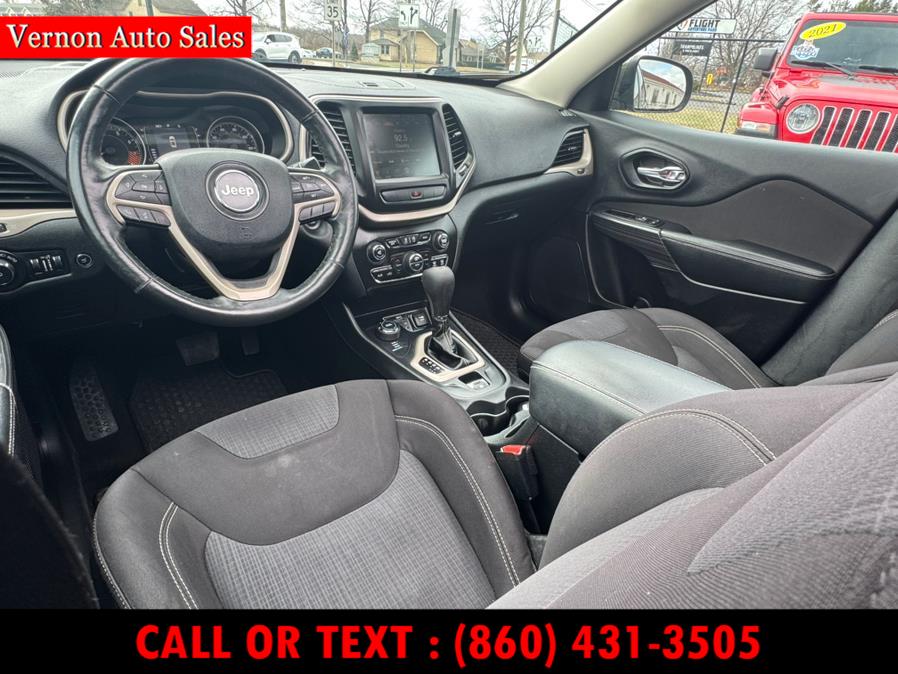 2015 Jeep Cherokee 4WD 4dr Latitude, available for sale in Manchester, Connecticut | Vernon Auto Sale & Service. Manchester, Connecticut 2015 Jeep Cherokee 4WD 4dr Latitude, available for sale in Manchester, Connecticut | Vernon Auto Sale & Service. Manchester, Connecticut