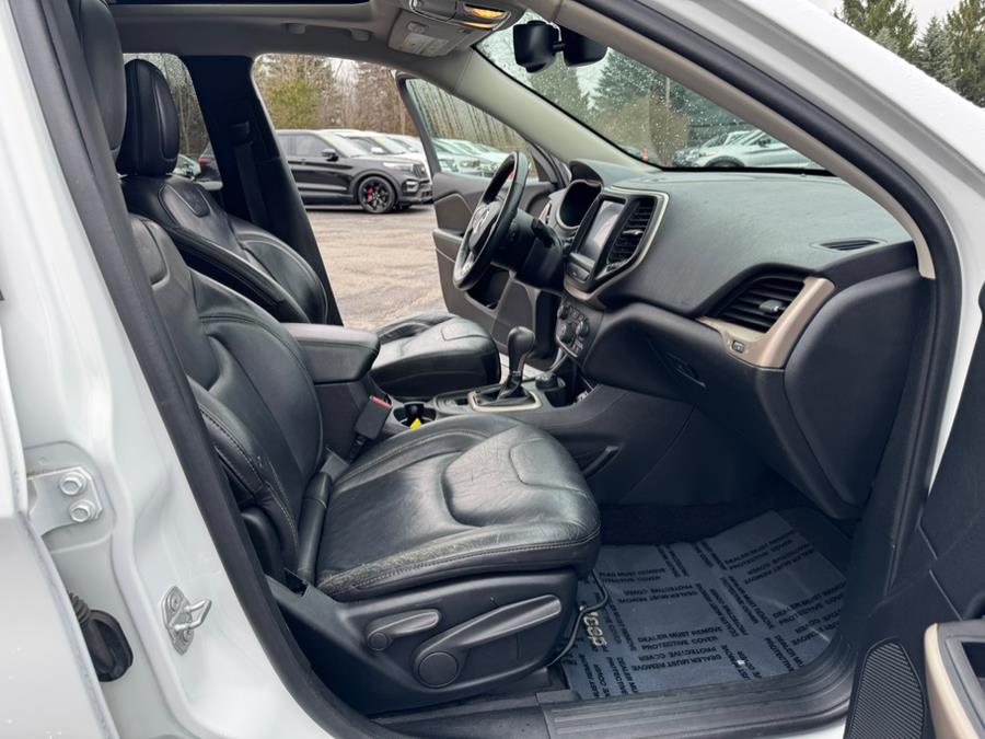 2017 Jeep Cherokee HIGH ALTITUDE 4X4, available for sale in Berlin, Connecticut | Tru Auto Mall. Berlin, Connecticut 2017 Jeep Cherokee HIGH ALTITUDE 4X4, available for sale in Berlin, Connecticut | Tru Auto Mall. Berlin, Connecticut