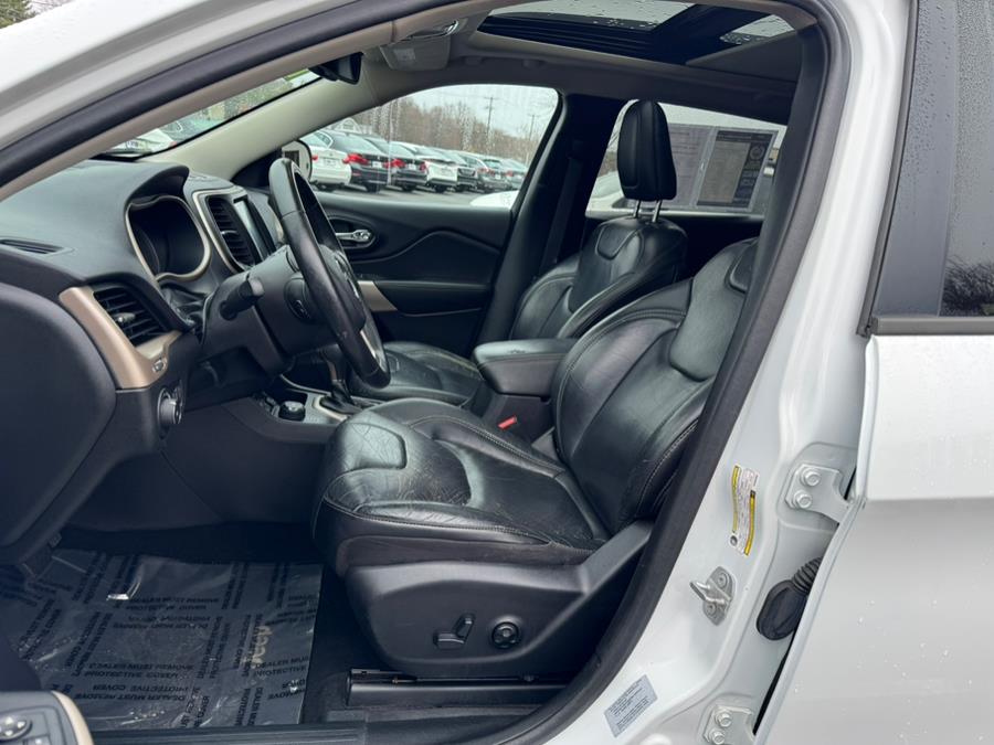 2017 Jeep Cherokee HIGH ALTITUDE 4X4, available for sale in Berlin, Connecticut | Tru Auto Mall. Berlin, Connecticut 2017 Jeep Cherokee HIGH ALTITUDE 4X4, available for sale in Berlin, Connecticut | Tru Auto Mall. Berlin, Connecticut