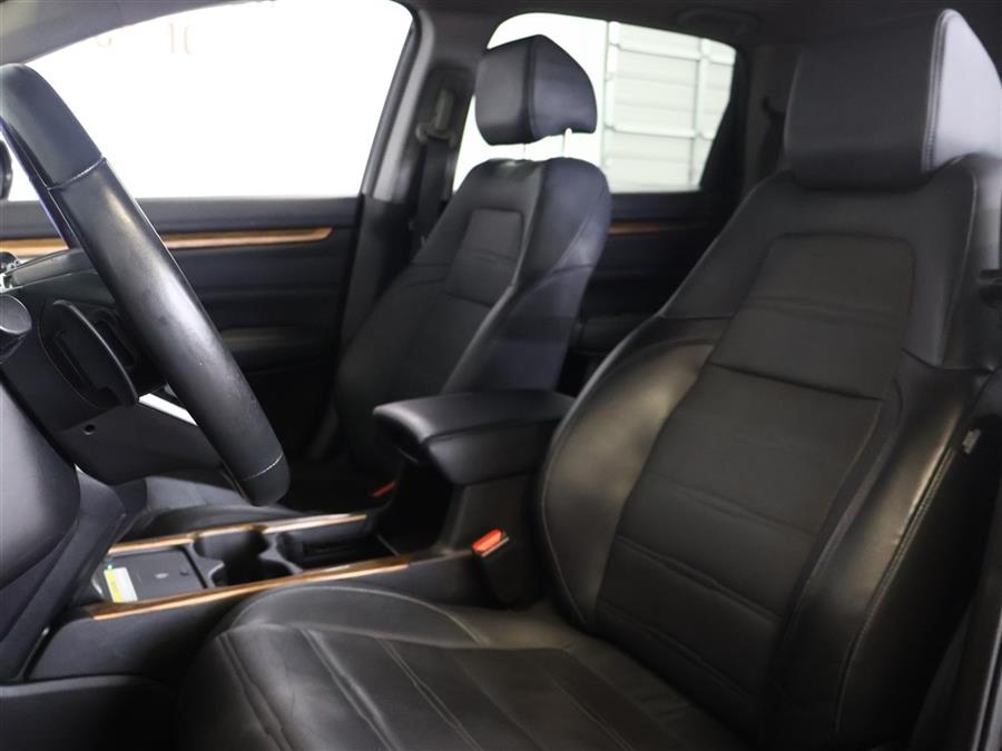 2022 Honda Cr-v TOURING, available for sale in Paterson, New Jersey | Fast Track Motors. Paterson, New Jersey 2022 Honda Cr-v TOURING, available for sale in Paterson, New Jersey | Fast Track Motors. Paterson, New Jersey