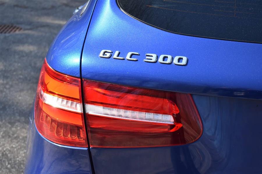 2018 Mercedes-benz Glc GLC 300 4MATIC AWD 4dr SUV, available for sale in Great Neck, New York | Camy Cars. Great Neck, New York 2018 Mercedes-benz Glc GLC 300 4MATIC AWD 4dr SUV, available for sale in Great Neck, New York | Camy Cars. Great Neck, New York