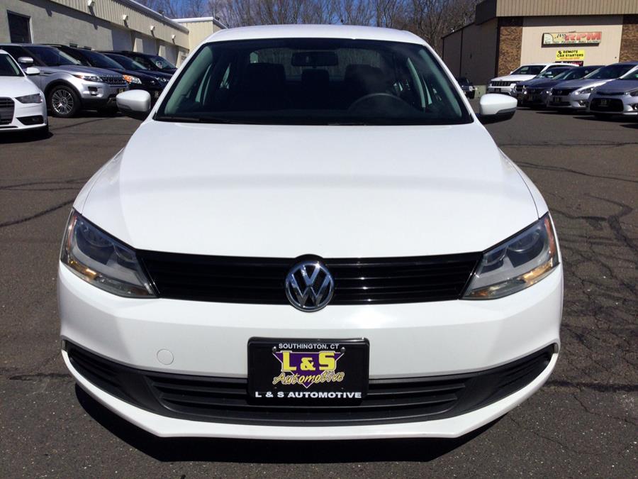 2014 Volkswagen Jetta Sedan 4dr Auto SE w/Connectivity PZEV, available for sale in Plantsville, Connecticut | L&S Automotive LLC. Plantsville, Connecticut 2014 Volkswagen Jetta Sedan 4dr Auto SE w/Connectivity PZEV, available for sale in Plantsville, Connecticut | L&S Automotive LLC. Plantsville, Connecticut
